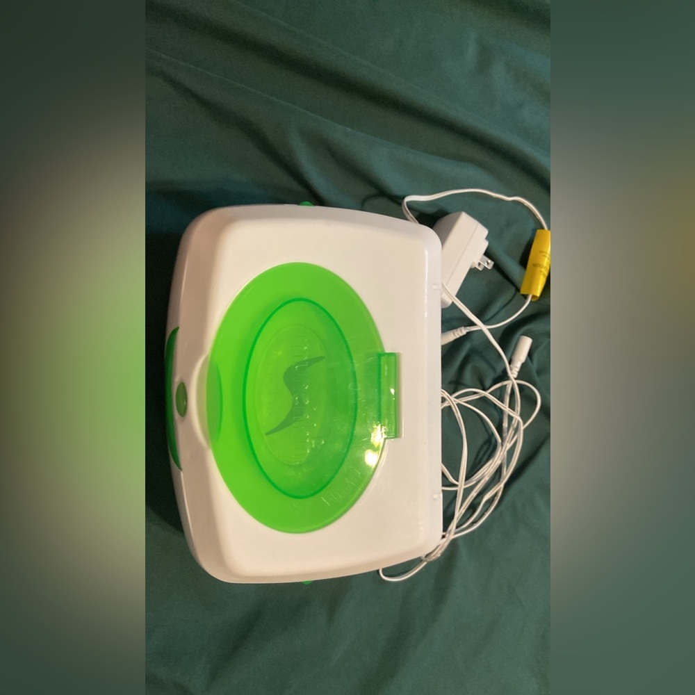 Wipe warmer